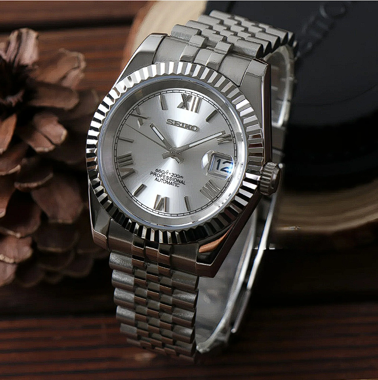 SEIKOJUST CLASSIC WHITE ROMAN