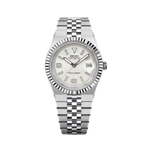 LAND-DWELLER WHITE